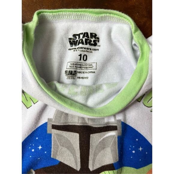 Star Wars Mandalorian and Grogu PJs - Picture 6 of 10